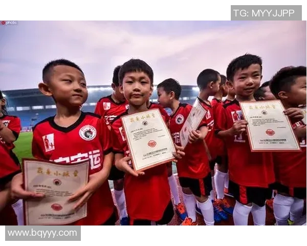 巴拉众星纷纷发声支持巴萨新帅：相信他能带领球队重振雄风