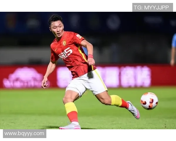 中超赛场新星子铭崭露头角成为抢点王助力球队冲击冠军